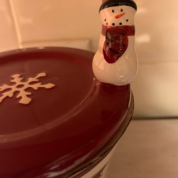 NWOT St Nicholas Square Yuletide Covered Mug - Picture 4 of 6